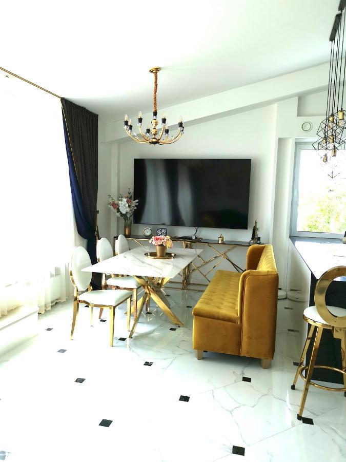 شقة Luxury Penthouse With Large Terrace & Panoramic Old Town View فيلنيوس المظهر الخارجي الصورة