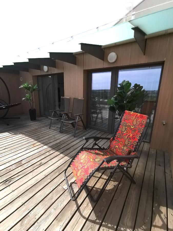 شقة Luxury Penthouse With Large Terrace & Panoramic Old Town View فيلنيوس المظهر الخارجي الصورة